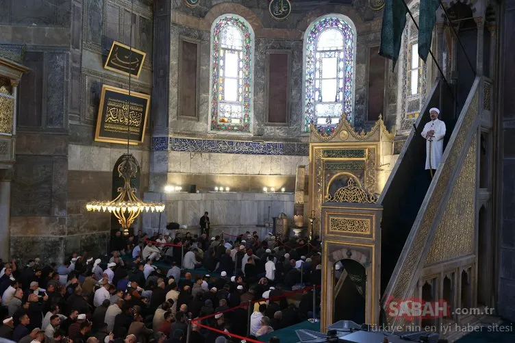 Erbaş’tan Ayasofya’da islam dünyasına çağrı! Dünyanın gözü önünde insanlık suçu işleniyor