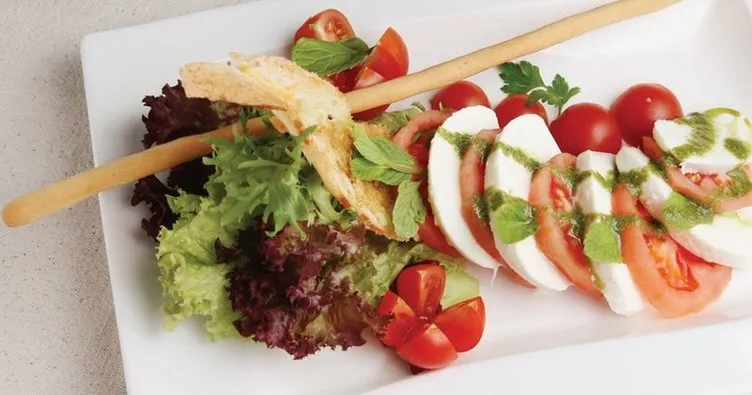 Caprese Salad Tarifi: Caprese Salad nasıl yapılır, malzemeleri nelerdir?