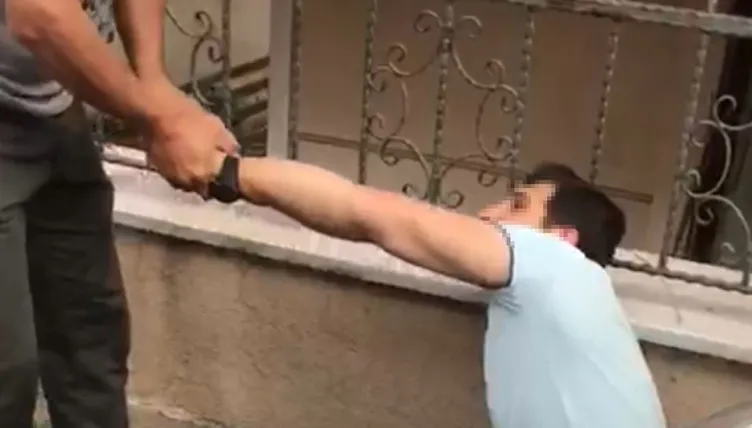 Son dakika: Duş alan kadını dikizledi öfkeli kocaya yakalandı! Sapığın savunması pes dedirtti