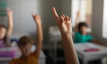 YARIN OKUL VAR MI, ara tatil bitti mi? 2023-2024 MEB takvimi ile 15 Nisan Pazartesi okullar açılıyor mu, ders var mı?