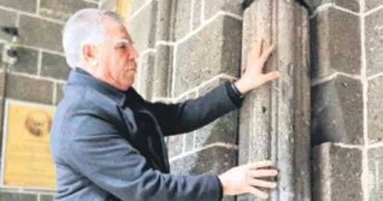 Denge taş sütunları ‘hasar yok’ diyor