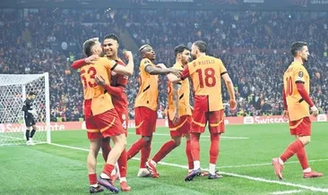 Aslan beyaz sayfa için Rams Park’ta