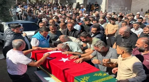 kktcdeki-gemi-kazasinda-hayatini-kaybeden-mahmut-demir-topraga-verildi-1791374101591.jpg