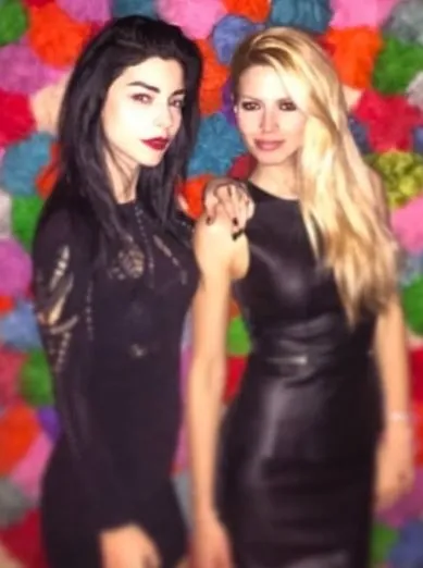 İki ünlü oyuncu Merve Boluğur ve Dilara Öztunç 15 yıl sonra buluştu: ‘Yaşlandık mı?’