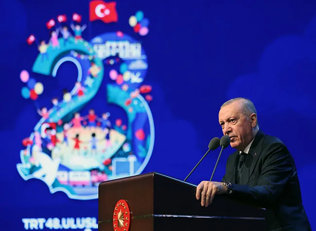 baskan-erdogan-savasin-yukunu-omuzlayan-cocuklara-selamlarimi-gonderiyorum-1776958890715.jpeg Başkan Erdoğan: Savaşın yükünü omuzlayan çocuklara selamlarımı gönderiyorum