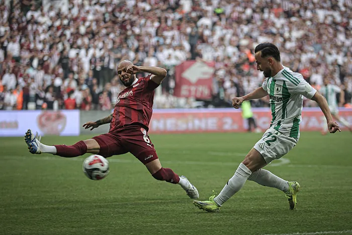 canli-2-lig-play-off-finalinde-muglaspor-elazigspor-maci-1-lig-icin-son-bilet-1778440614130.jpeg