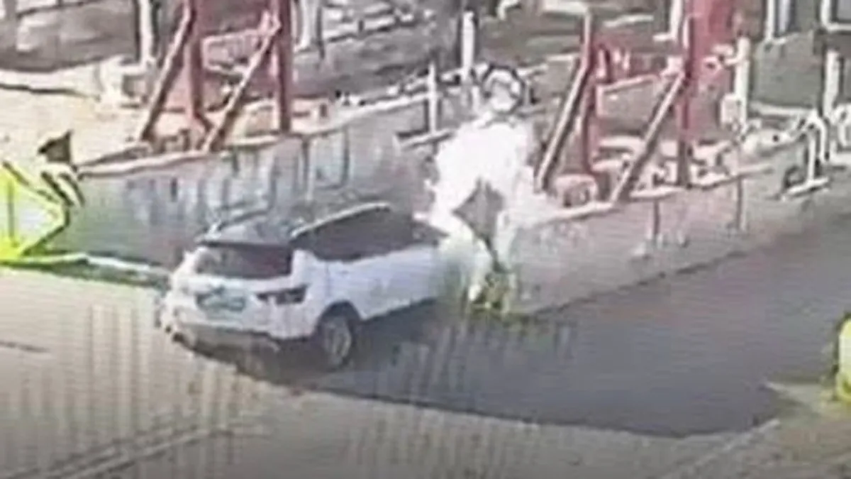 Tekirdağ’da otomobil gişelere çarptı! 1 kişi hayatını kaybetti Tekirdağ’da otomobil gişelere çarptı! 1 kişi hayatını kaybetti