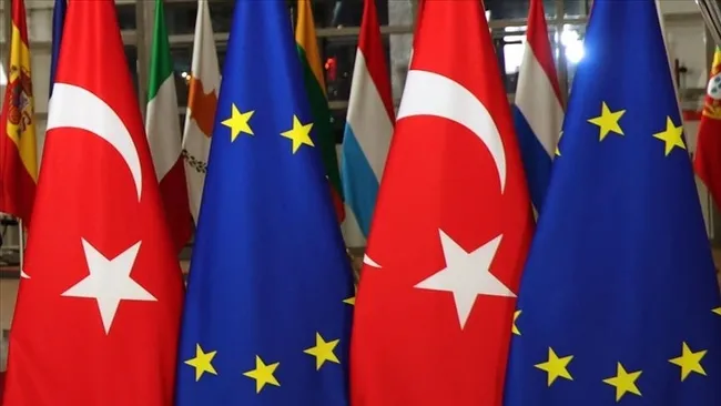 hasta-adam-avrupa-turkiyenin-savunma-jeostrateji-nufus-ve-siyasi-gucune-muhtac-1742279102702.jpg Hasta adam Avrupa! AB, Türkiye'nin savunma, jeostrateji, nüfus ve siyasi gücüne muhtaç!