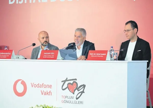 sofrada-telefon-var-sohbet-yok-1790343300517.jpeg