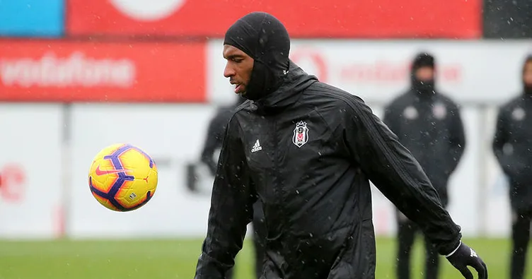Beşiktaş’ta Ryan Babel antrenmana çıktı