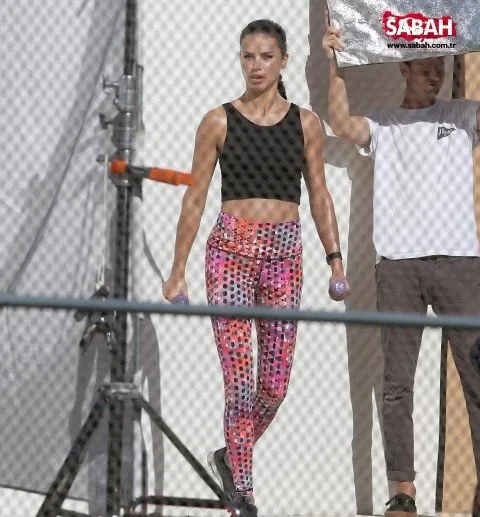 Adriana Lima'dan hayran bırakacak pozlar!