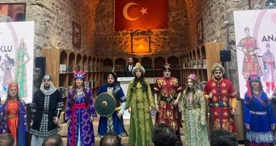 Filistin’de yaşanan zulüm tiyatroda! Haksızlığa karşı susuyorsan dilsiz şeytan oluyorsun