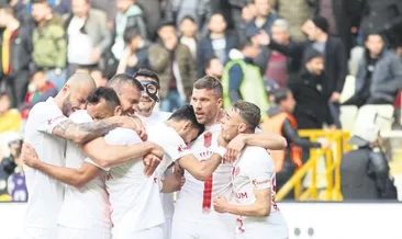 Podolski’den hediye