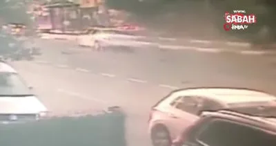 İstanbul’da dehşet anları kamerada: Otomobilin çarptığı yaşlı kadın hayatını kaybetti | Video