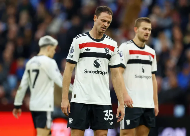 SON DAKİKA HABERLERİ: Fenerbahçe maçı öncesi yeni hoca geliyor! Manchester United’da olay değişim: Erik Ten Hag’ın yerine efsane isim…