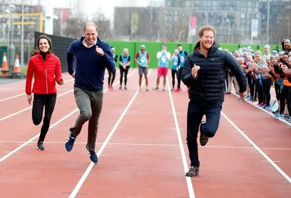 İngiliz Kraliyet Ailesi’nden 100 metre yarışı