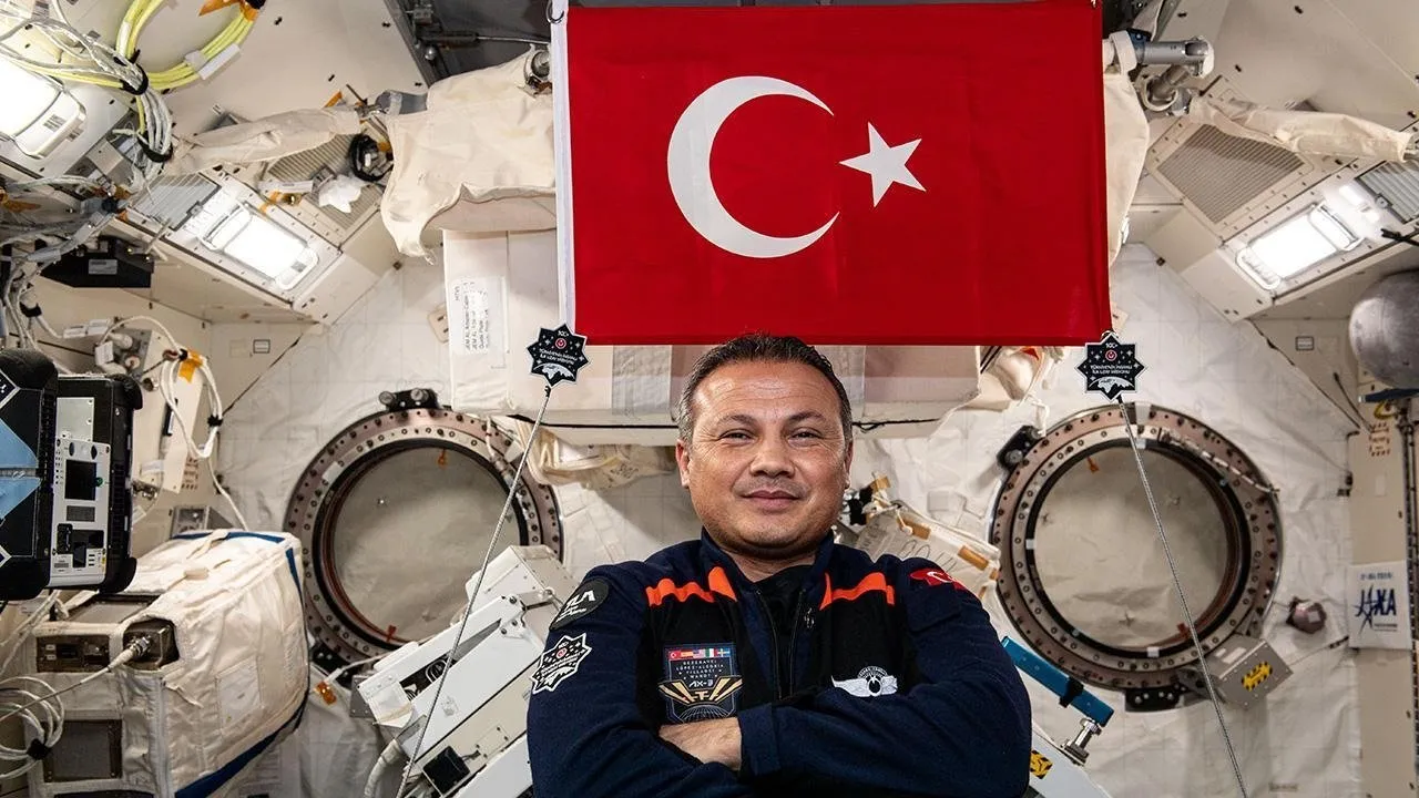 YÜKSEL AYTUĞ / Bir yıl böyle geçti