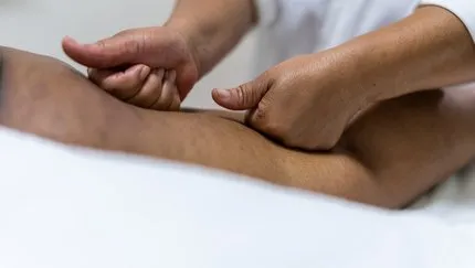 Lenf Drenaj Nedir? Lenf Drenaj Masajı Ne İşe Yarar, Kimlere Uygulanmaz?