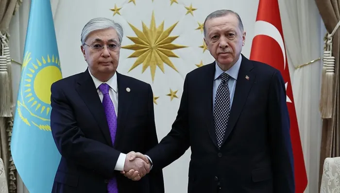baskan-erdoganin-astana-ziyareti-stratejik-ortakligin-yeni-asamasi-yeni-is-birligi-basliklari-ele-alinacak-1778662911279.png Başkan Erdoğan’ın Astana ziyareti stratejik ortaklığın yeni aşaması! Yeni iş birliği başlıkları ele alınacak