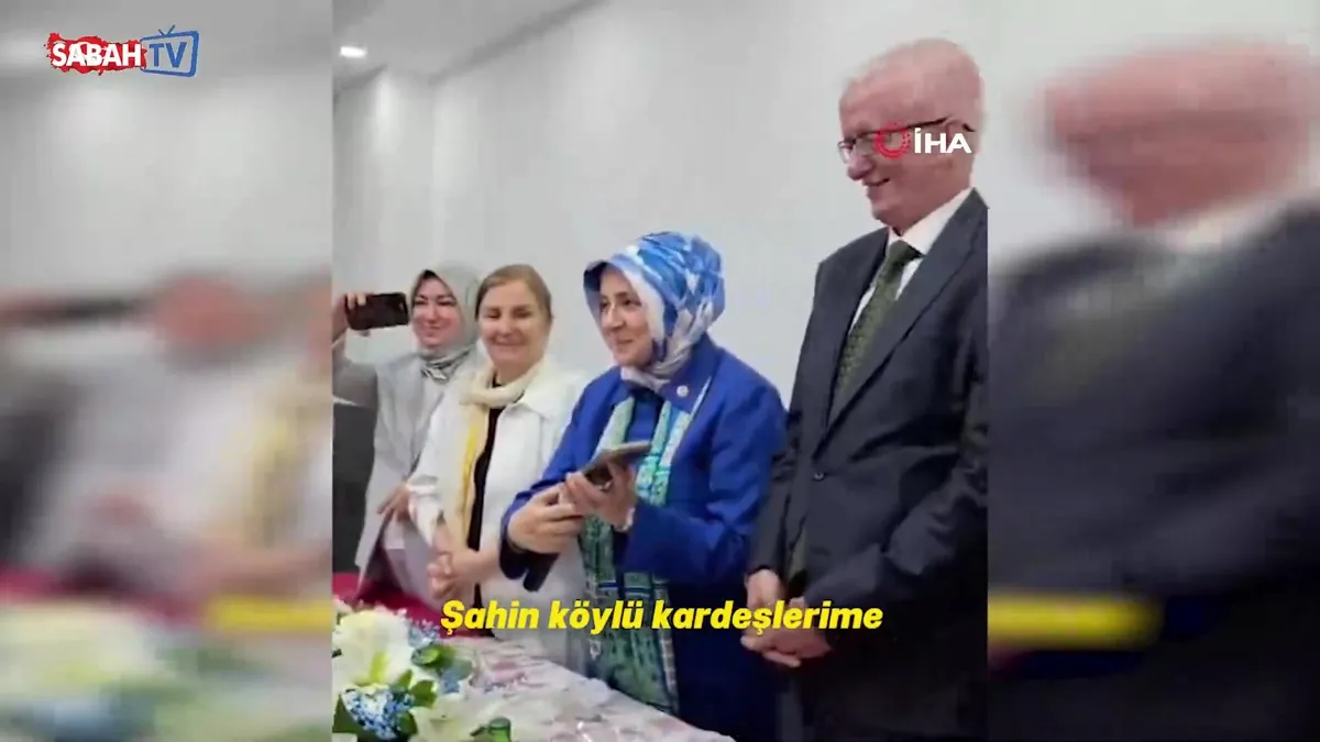 Cumhurbaşkanı Erdoğan, Yunanistan’ın Şahin Köyü sakinleriyle telefon görüşmesi gerçekleştirdi videosunu izle Cumhurbaşkanı Erdoğan, Yunanistan’ın Şahin Köyü sakinleriyle telefon görüşmesi gerçekleştirdi videosunu izle