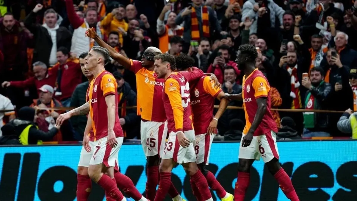 GS ŞAMPİYONLAR LİGİ MAÇ GÜNÜ! Galatasaray - Liverpool maçı hangi kanalda, saat kaçta? Muhtemel 11