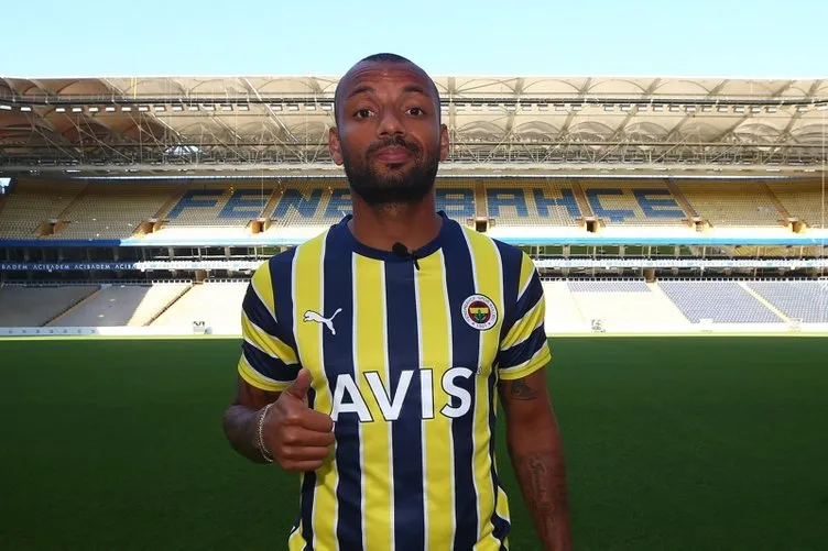 Son dakika Fenerbahçe transfer haberleri: Fenerbahçe’de yeni transfer geldiği gibi gidiyor! 6 isim topun ağzında