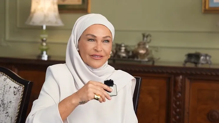 Hülya Avşar soruları yanıtladı... Aynı Yağmur Altında atv'de başlıyor | Video