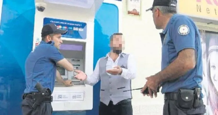 Kira parasını yutan ATM’yi parçaladı