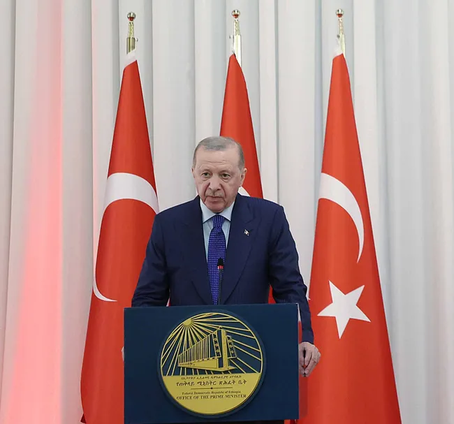 baskan-erdogandan-etiyopya-ziyareti-donusu-onemli-mesajlar-teror-gundemimizden-ebediyen-cikacak-1771409283214.jpeg Başkan Erdoğan'dan Etiyopya ziyareti dönüşü önemli mesajlar!