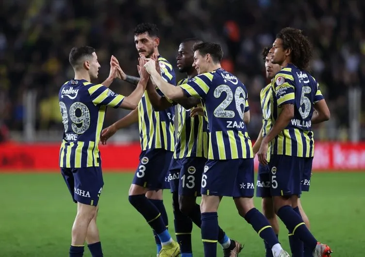 Son dakika transfer haberi: Fenerbahçe'de taraftarı yıkan ayrılık! Bedavaya yuvadan uçabilir...