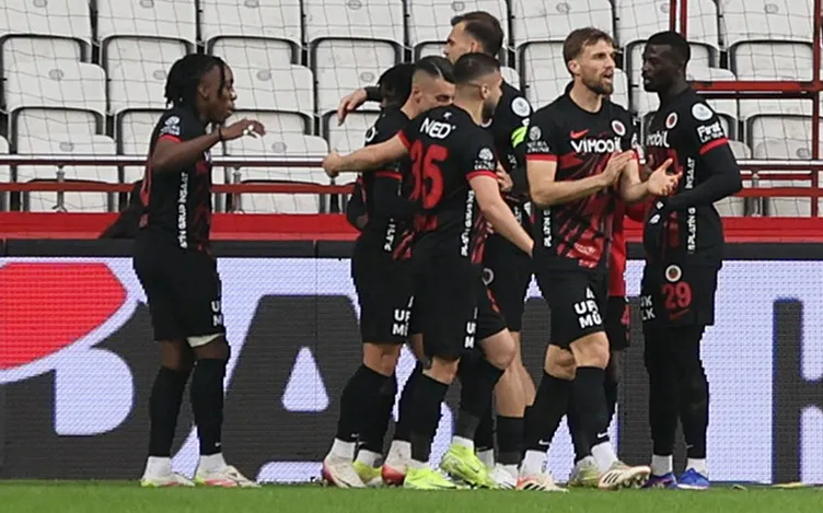 Süper Lig güncel puan durumu! 19. hafta lideri kim? Kaç puanda?
