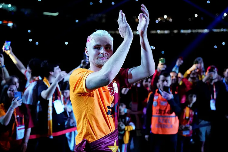 Son dakika Galatasaray transfer haberi: Galatasaray'da flaş karar! Takımın yıldızları Nelsson ve Boey için...