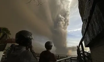 Filipinler’deki yanardağ patlamasının ardından 82 bin kişi tahliye edildi