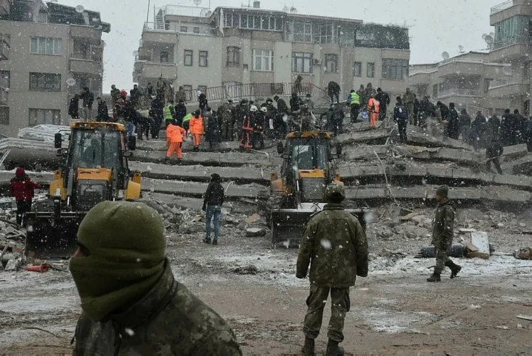 Son dakika: Deprem sonrası enkaz altında kalan Ahmet Eyüp Türkaslan’ın son durumu belli oldu! | SABAH Spor Özel