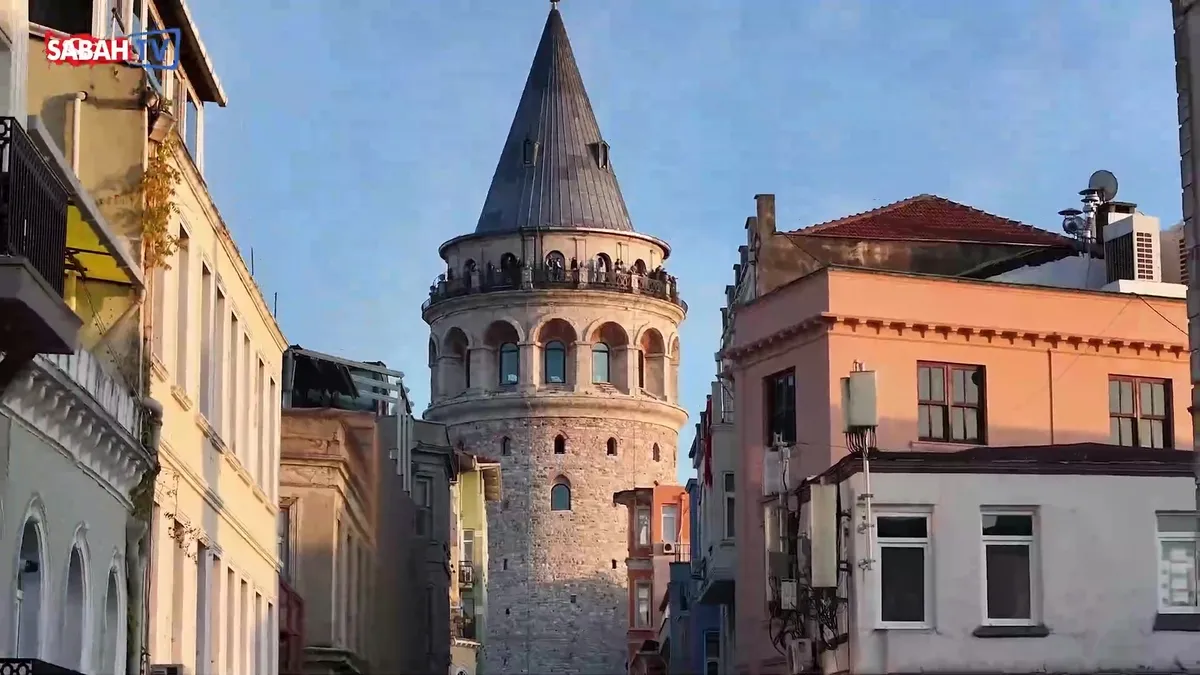İstanbul’un kültürel mirası 2025’te zirvede! Galata Kulesi ve Kız Kulesi ziyaretçi sayısıyla rekor kırdı | Video videosunu izle İstanbul’un kültürel mirası 2025’te zirvede! Galata Kulesi ve Kız Kulesi ziyaretçi sayısıyla rekor kırdı | Video videosunu izle