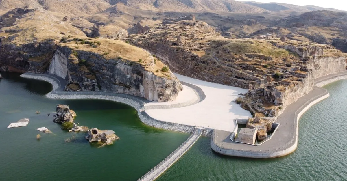 900 Yillik Kucuk Saray Icin Yukseltilme Calismalari Basliyor Son Dakika Haberler 900 Yillik Kucuk Saray Icin Yukseltilme Calismalari Basliyor Son Dakika Haberler