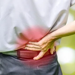 Bel fıtığı nedir, belirtileri nelerdir? Bel fıtığı ameliyatı hangi durumlarda yapılır ve kaç saat sürer?