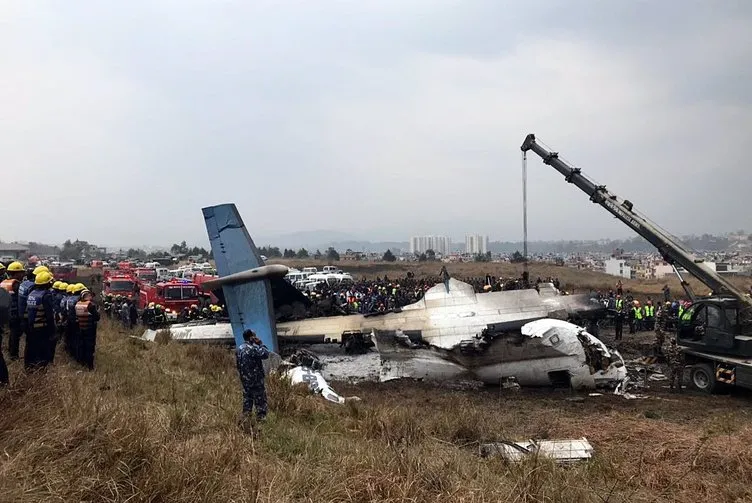 Nepal’de yolcu uçağı düştü