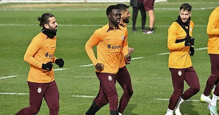 Son dakika haberi: Galatasaray’da Sergio Oliveira ameliyat edildi