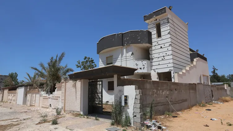 Libyalılar, Hafter milislerinin tuzakladığı patlayıcılardan temizlenen evlerine kavuşuyor