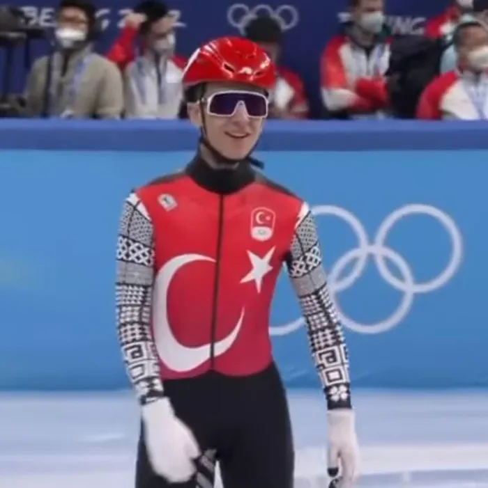 fatih-arda-ipcioglu-pekinde-tarihe-gecti-1644071108665.jpg