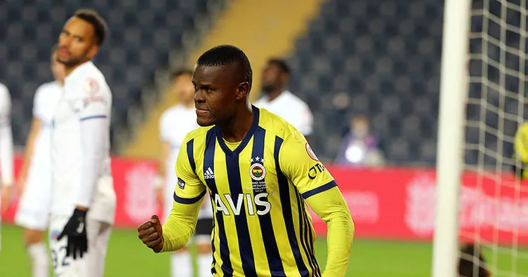 Fenerbahçe, Samatta’yı Genk’e kiralıyor!