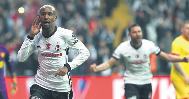Galatasaray-Beşiktaş derbisinde hücum zamanı