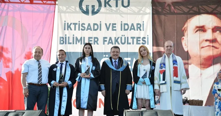 KTÜ’de İİBF’li gençlerin mezuniyet coşkusu