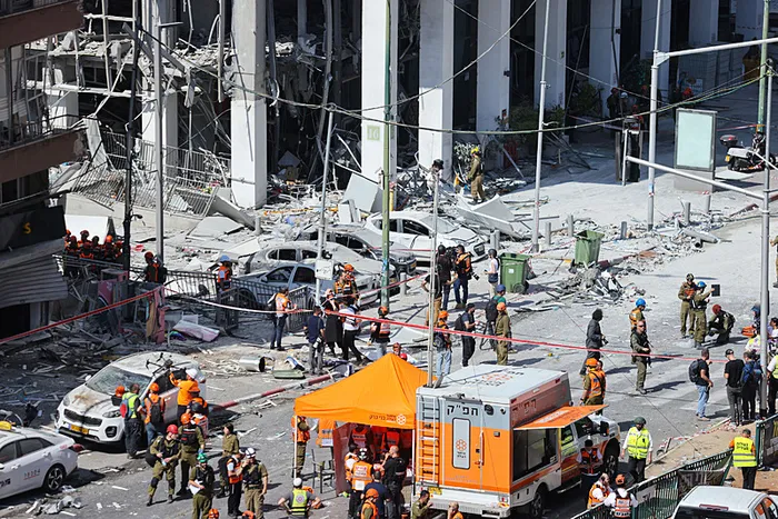 ‘Hastane vuruldu’ iddiasına İran’dan yanıt! İsrail'in komuta ve istihbarat karargahı vuruldu