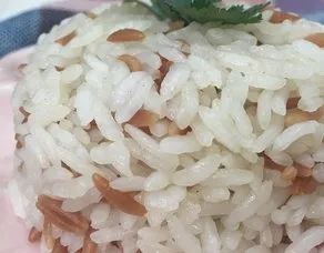 Pirinç pilavı tarifi: Şehriyeli pirinç pilavı nasil yapilir?