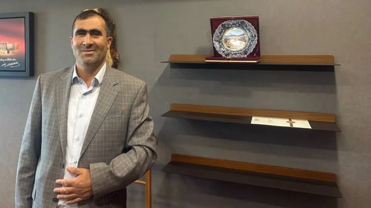 DEM Parti’nin PKK kontrolünde olduğu belgelendi! Örgütün talimatlarına uymayan başkana tehdit