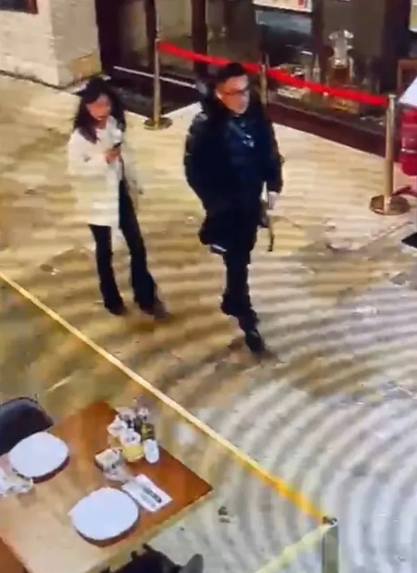 sangay-istanbul-pekin-ucgeninde-korkunc-cinayet-cinli-is-adamini-topraga-dik-gommusler-iste-cinli-cesedin-sirr-1771857104038.jpg (929×1278)