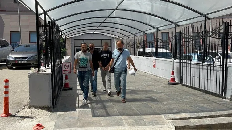 16 yaşındaki çocuk üvey abisini uykusunda ölürdü! Bana sürekli…