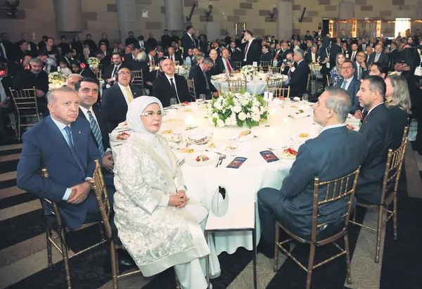entegrasyona-evet-asimilasyona-hayir-1790285738340.jpeg